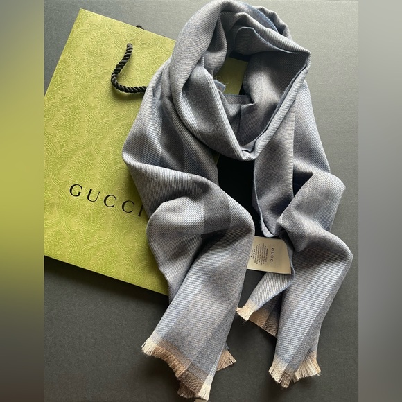 New Gucci Lana Wool Shawl / Scarf - Picture 9 of 14